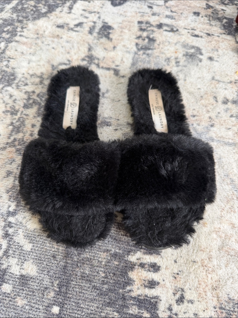 Chinese Laundry Plush Black Faux Fur Slide Slippers